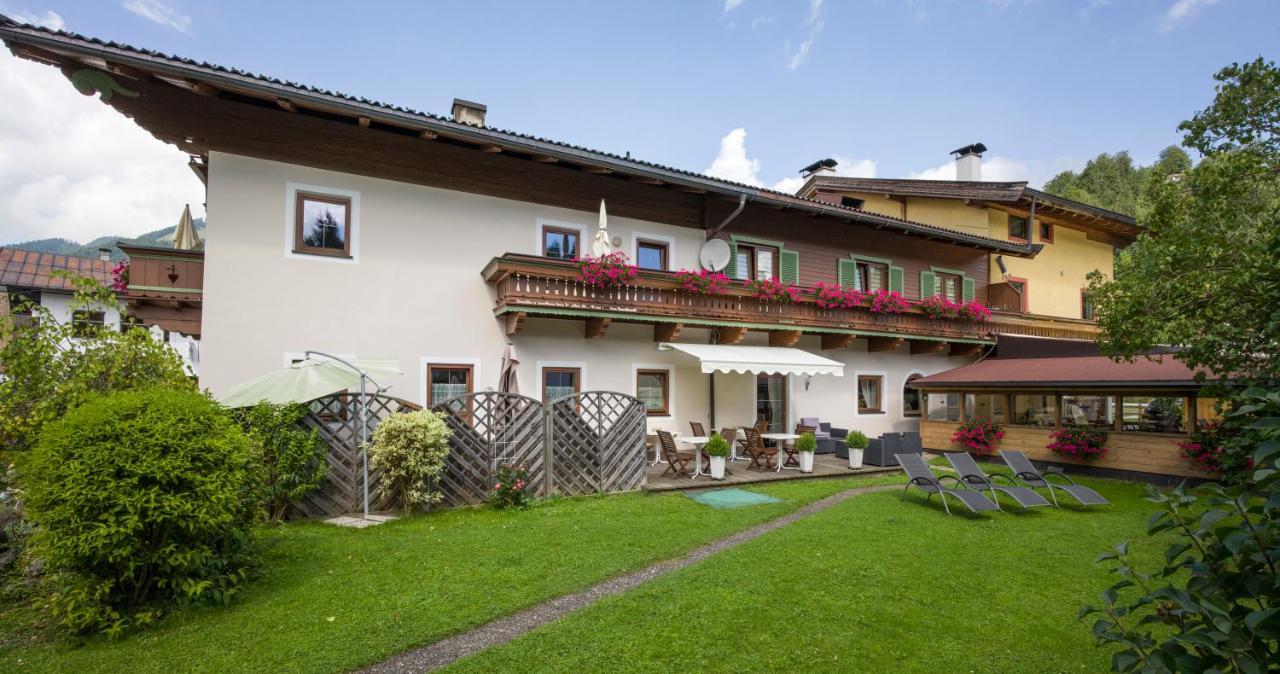Landgasthof Dorfstadl Kössen Exterior foto