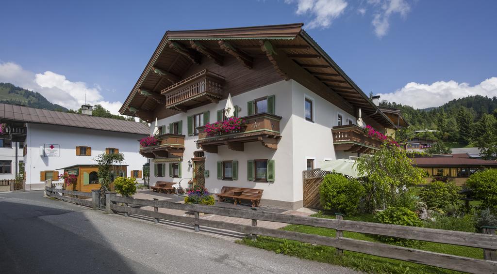 Landgasthof Dorfstadl Kössen Exterior foto
