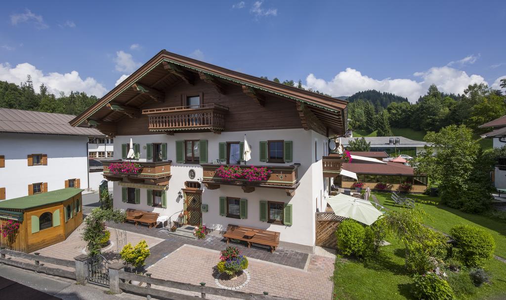 Landgasthof Dorfstadl Kössen Exterior foto